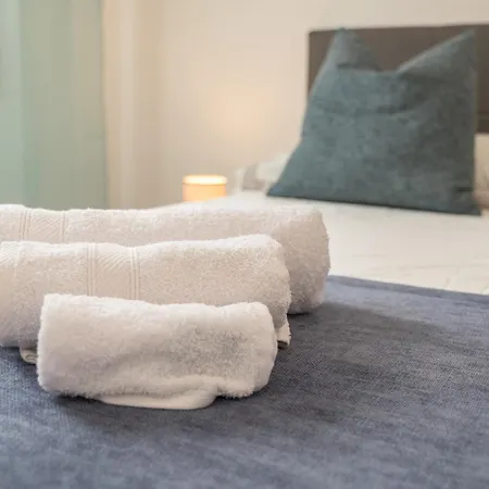 شقة Sea View Terrace - Free Parking - Modern For 4 Guests