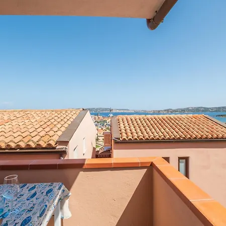 شقة Sea View Terrace - Free Parking - Modern For 4 Guests بالاو